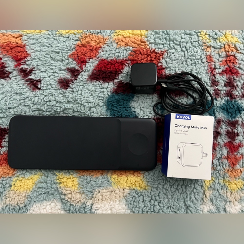 Samsung Electronic Wireless Charger Trio